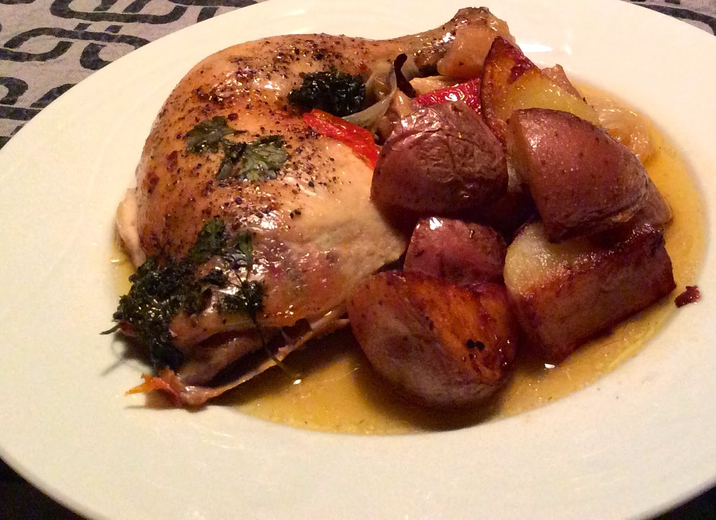 Le Sacristain Poulet Dans La Super Cocotte En Terre Cuite Ou