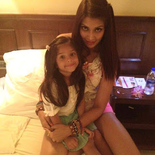 Bipasha Basu celebrates her niece's birthday 