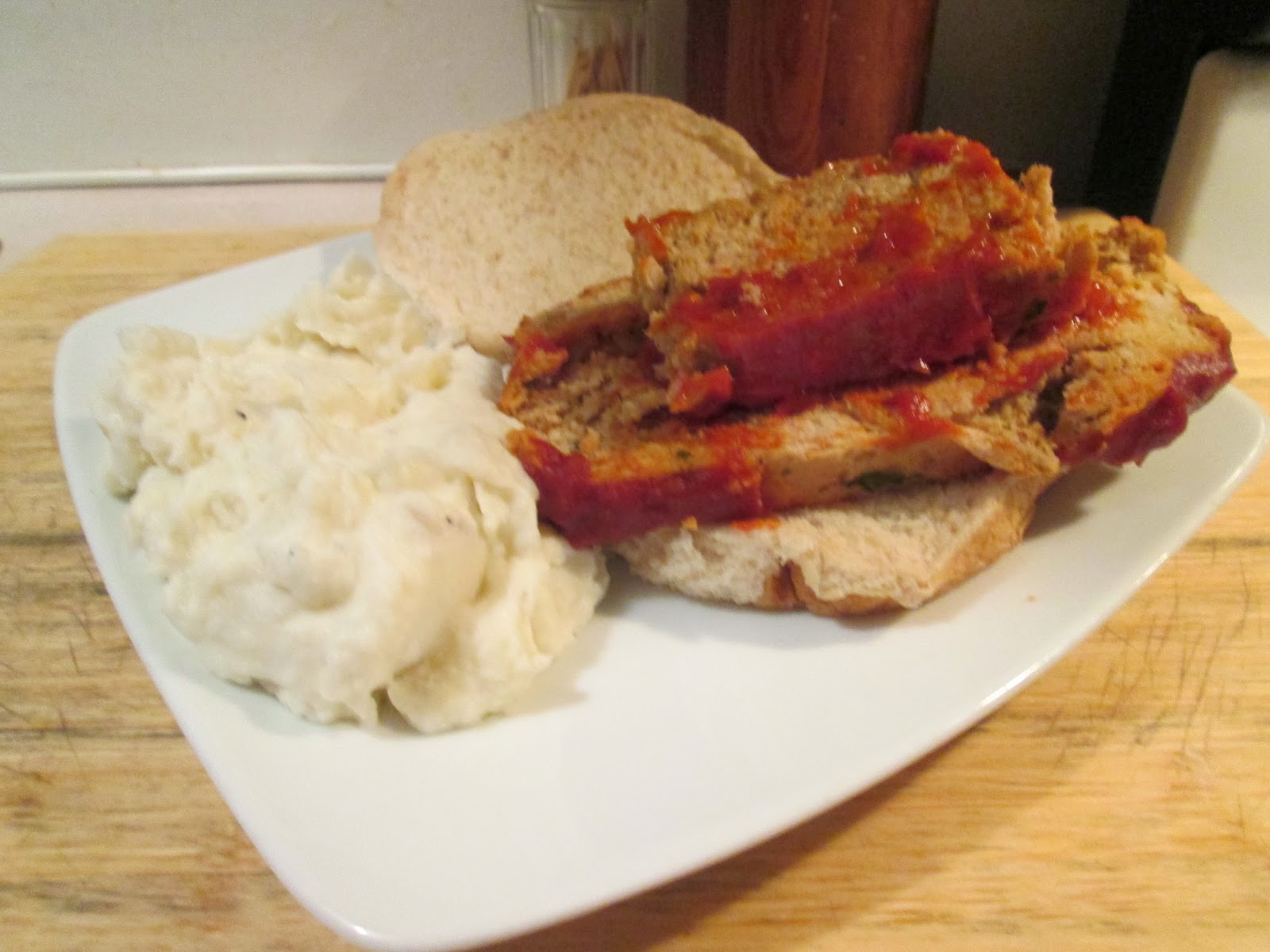 Diab2Cook Turkey Meatloaf Sandwich w/ Mashed Potatoes