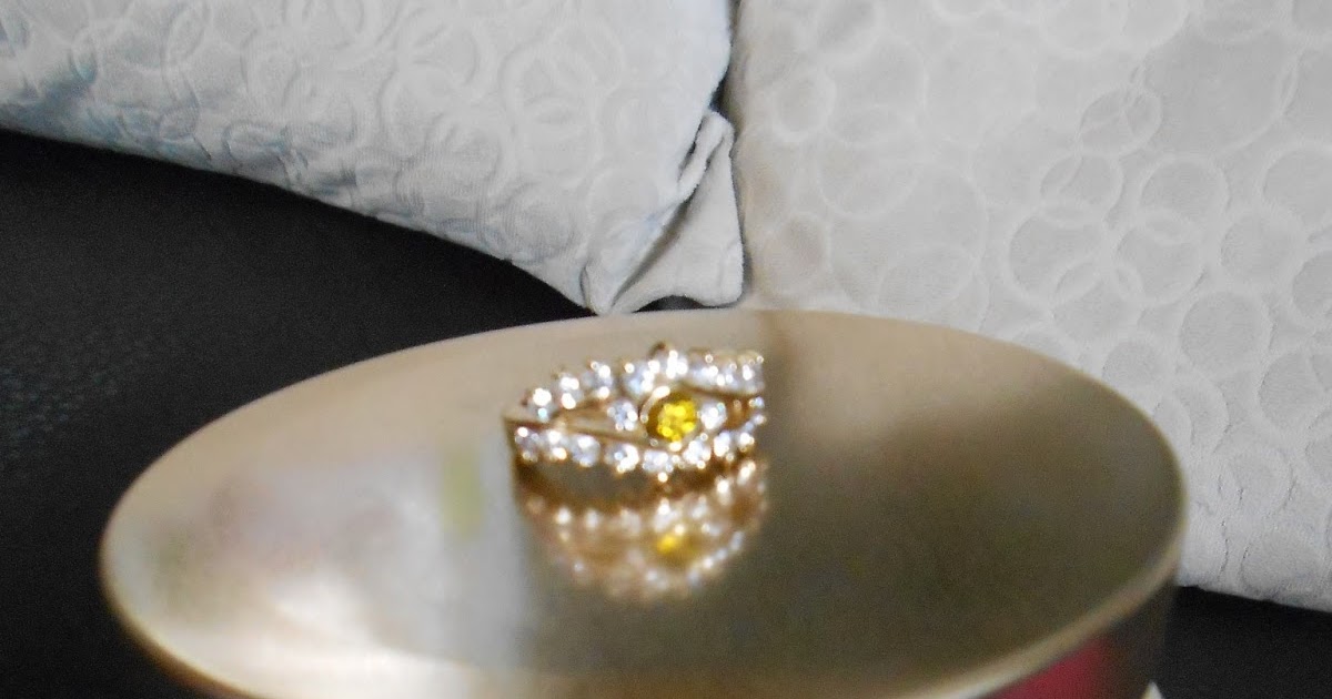 Just Simply Missy *Candle Gems* Soy Candles with a Ring inside!!!