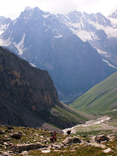 Кавказ - красивые горы повсюду. Джейрах, Казбек, Эльбрус - страна чудес