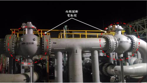 中國石油公司董事長陳金德今天公開向社會大眾道歉,並說明造成大停電原委。 中國石油公司董事長陳金德今天公開向社會大眾道歉,並說明造成大停電原委。