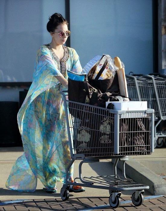 So, it's nice to see that Lady Gaga took the time out treat herself for shopping spree.  But please, Why? The great fashion must be going ended on those unconditionally moment as she was snapped on store at Malibu, CA, USA on Saturday, November 29, 2014.