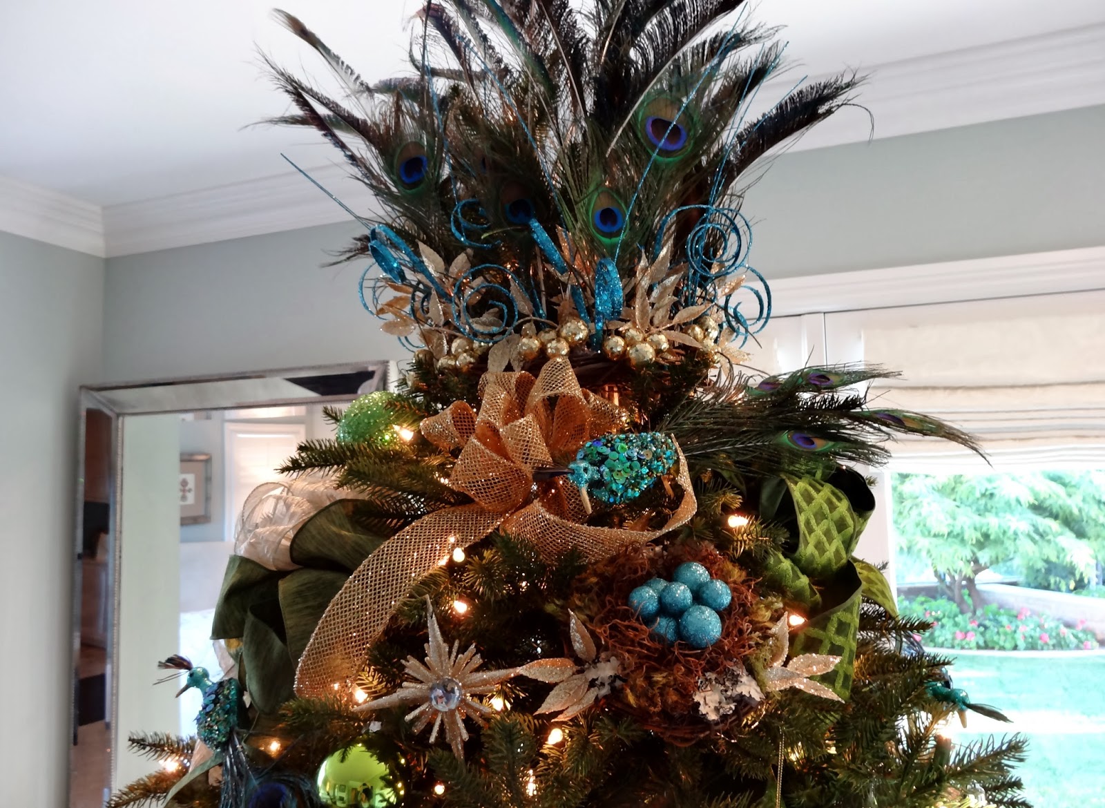 Seahorse & Stripes: Vintage Glam Peacock Christmas Tree