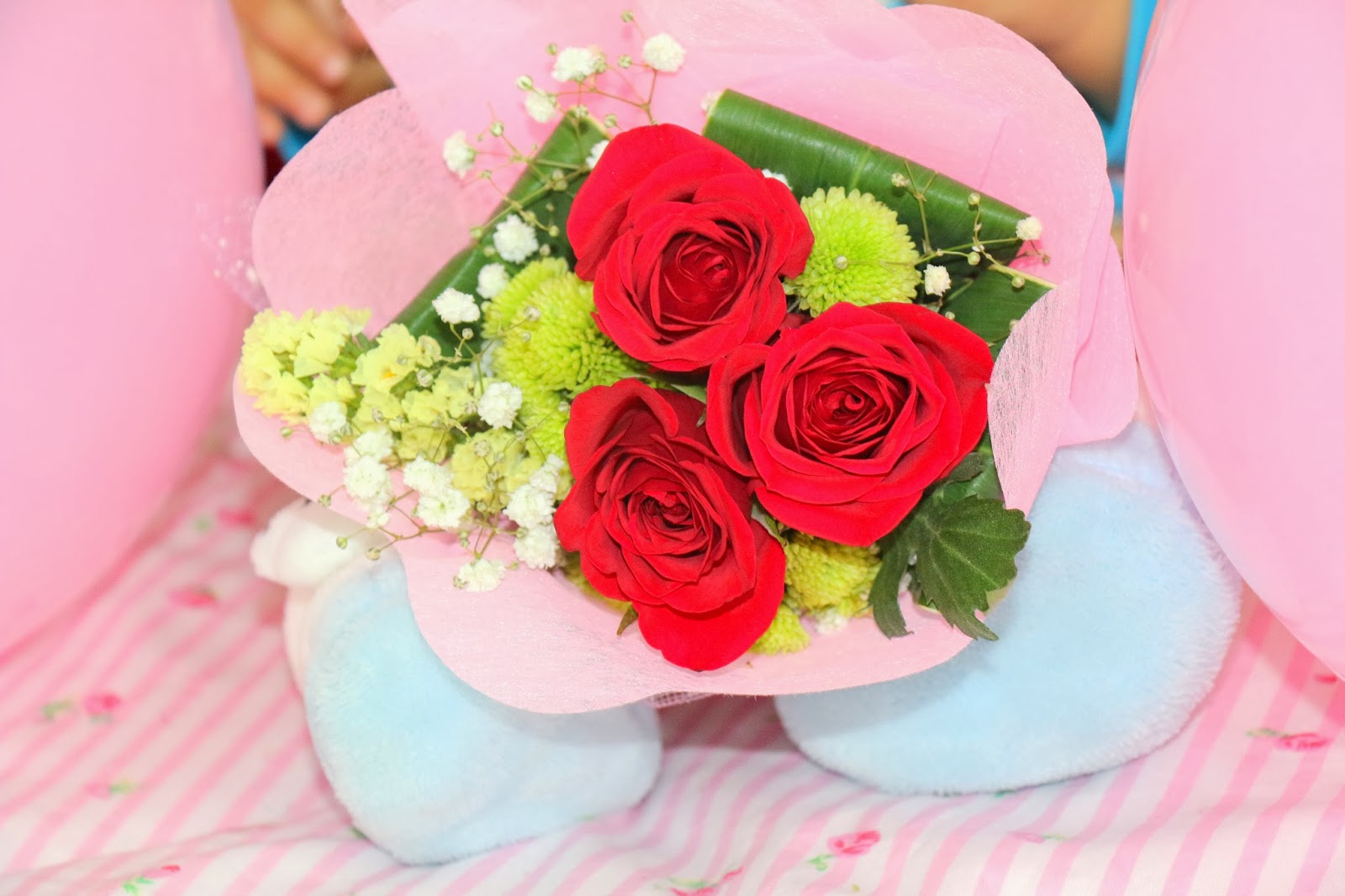 Wedding Flowers Blog Emma S Summery Thistle Bouquet In Pinks And