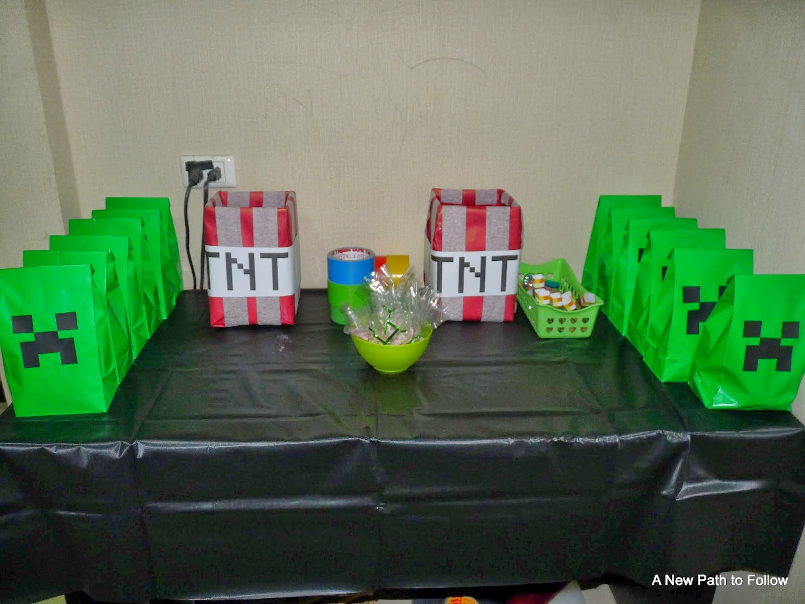 A New Path to Follow How to throw a Minecraft Party