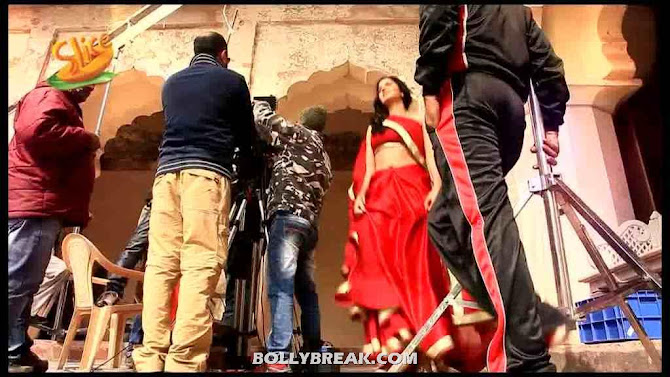 Celebrity Ads: Katrina Kaif Slice Ad Hot Pics - Navel, Bareback Show - FamousCelebrityPicture.com - Famous Celebrity Picture 