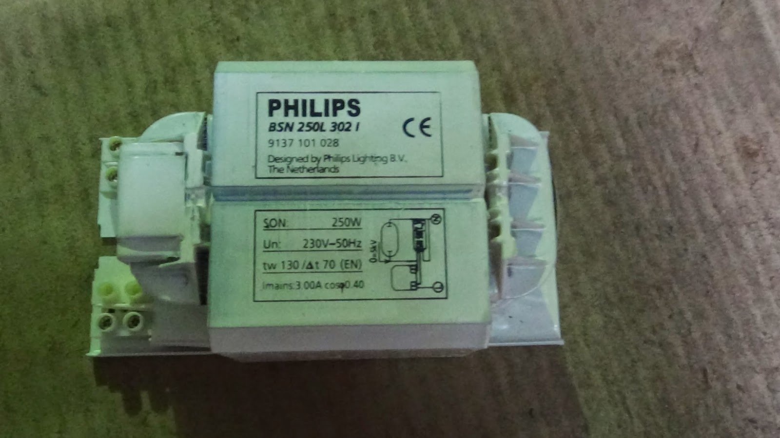 Ballast Elektronik | Kamus Peralatan
