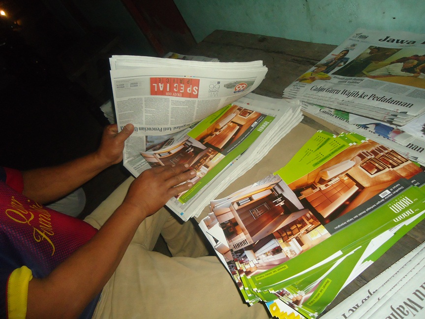 Jasa Sebar Brosur Sisip Koran Sketsa