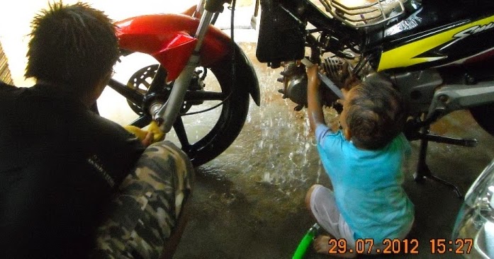 Macam-Macam Cerita: Cara Mencuci Sepeda Motor yang Baik dan Benar