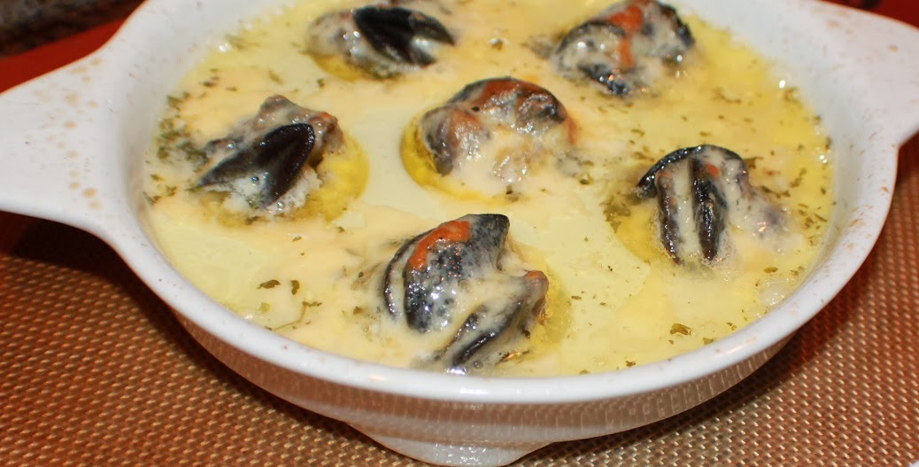 Buttered Crumb Escargot in Wine Cheese Sauce Recipe What's Cookin