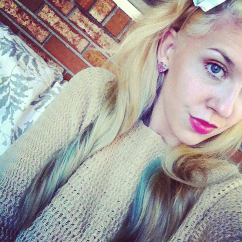 Hi I M Lauren Platinum Blonde And Ombre Turquoise Hair