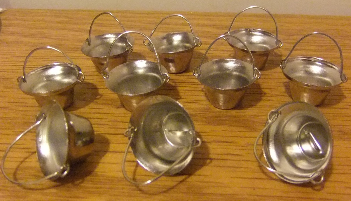 This, that and everything inbetween Easy peasy pails