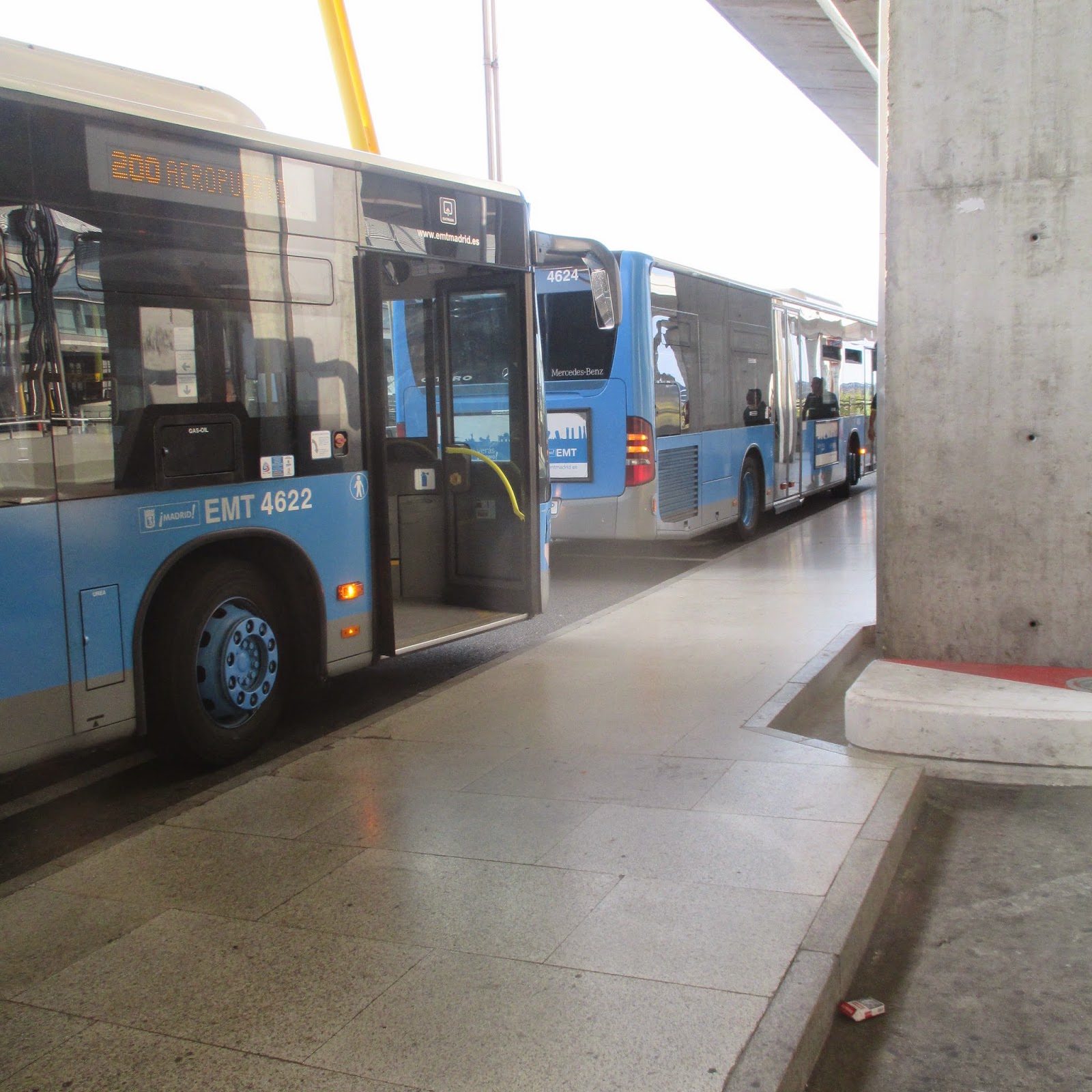 EMT bus linea 200 de la EMT Madrid