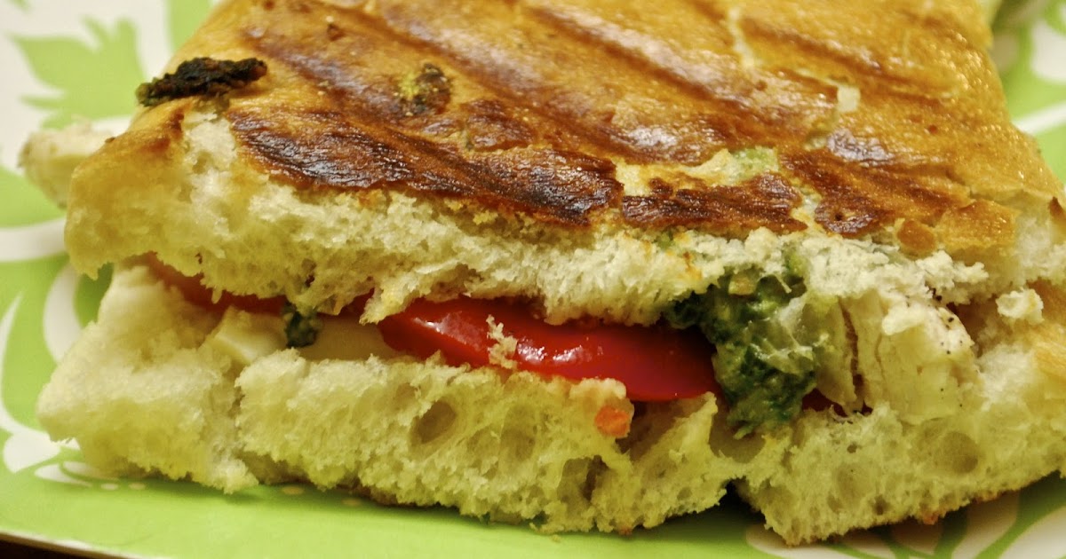 "Pointless" Meals Chicken, Roasted Red Pepper, Tomato, Pesto Panini
