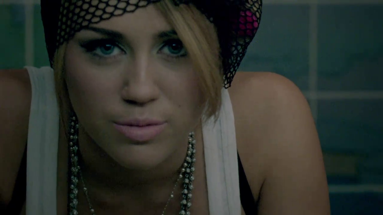 Miley Cyrus - Listal