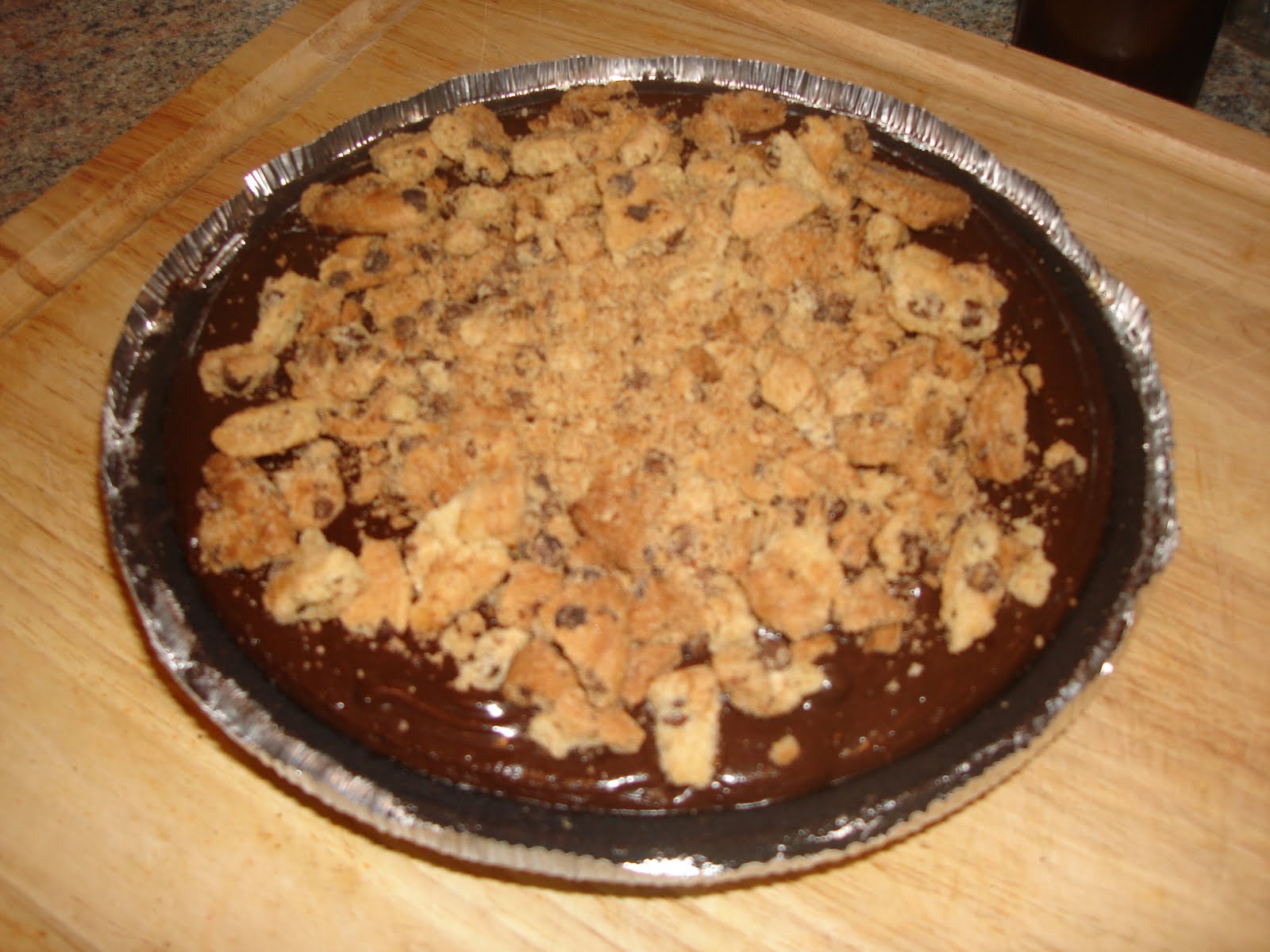 What's Dad Cooking? Dark Chocolate Pudding Pie w/ Cookie Crumb Topping