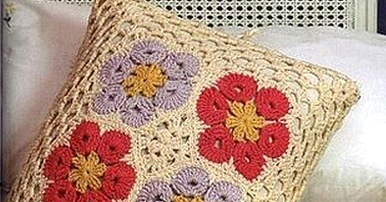Crochet pillows