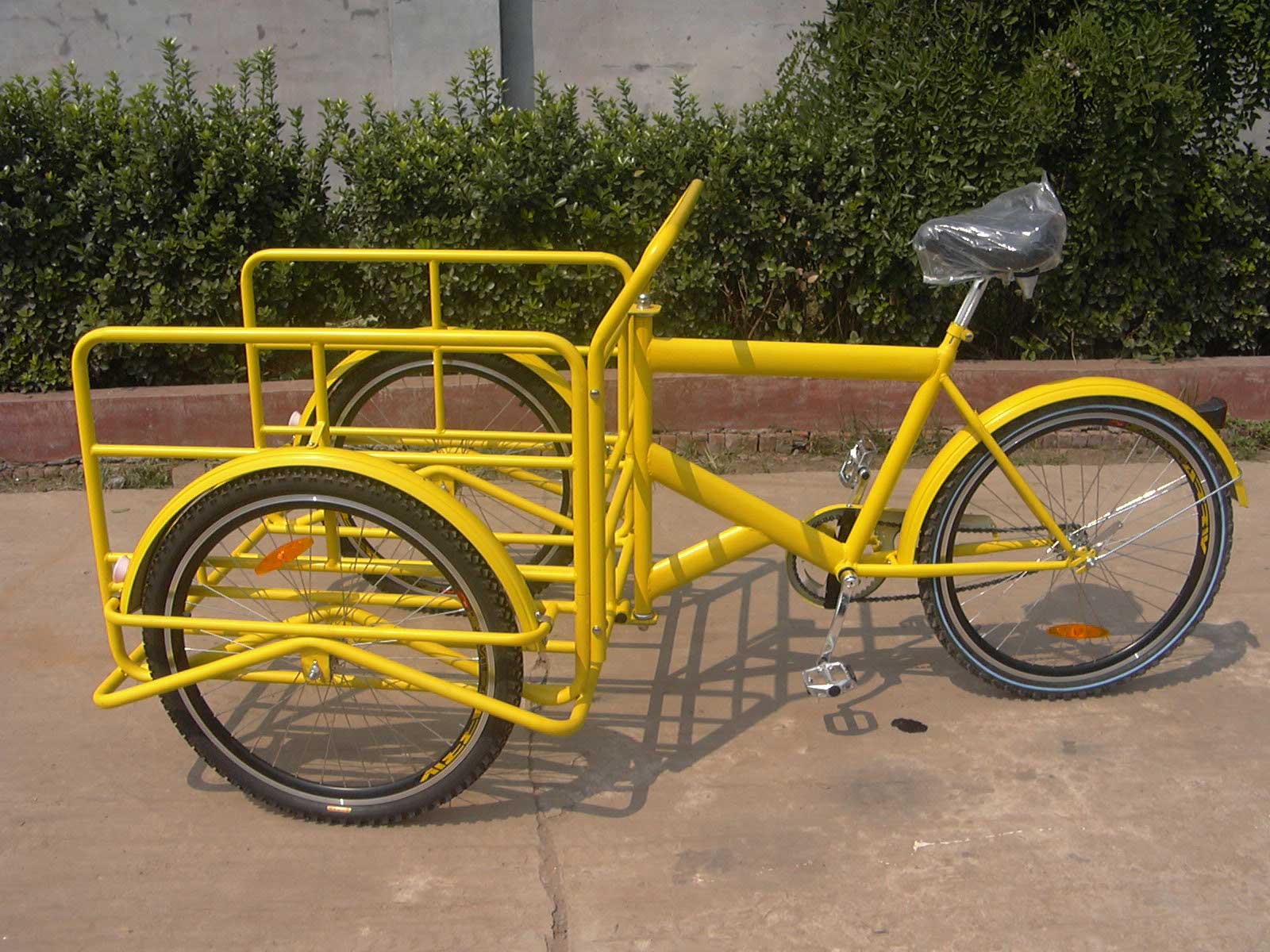 Utility Cycling Technology Center Pivot Steering