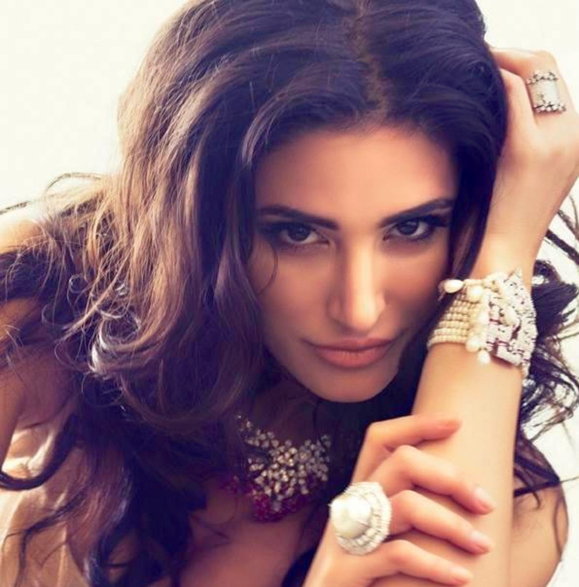 ALL STAR HD WALLPAPERS DOWNLOAD: Nargis Fakhri HD Wallpapers