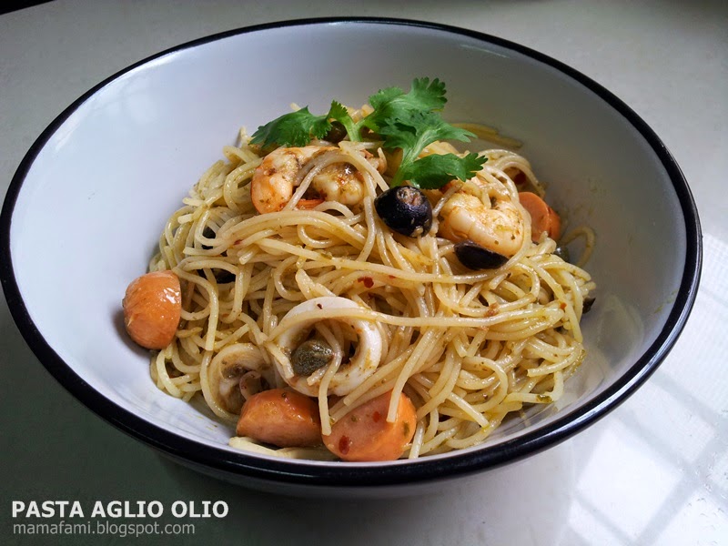 Seafood aglio olio recipe