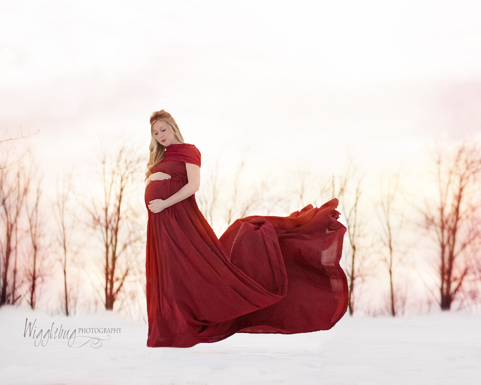 Beautiful Outdoor Belly Maternity photos in Winter with flowing dresses DeKalb, Sycamore, Geneva, IL 