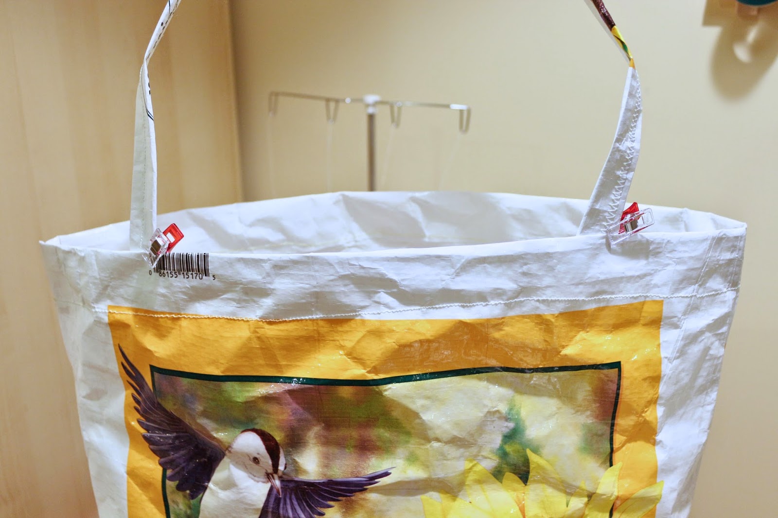 Zaaberry Upcycled Grocery Bag Tutorial