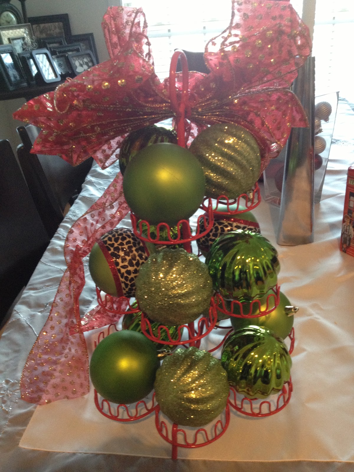 Mommy's on the Go 24/7 Fun, Quick, Do it yourself Christmas Decorations!