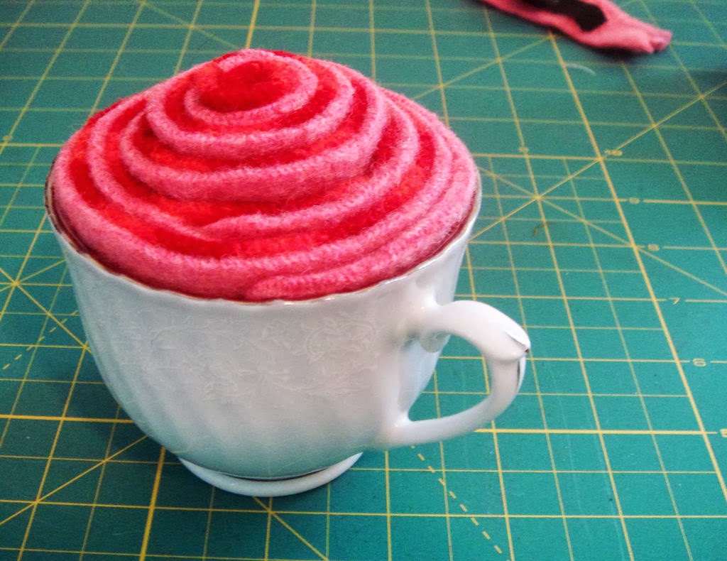 15 WAYS TO UPCYCLE VINTAGE TEA CUPS thee Kiss of Life Upcycling