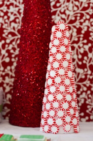 Christmas Decoration: Candy cane theme :)