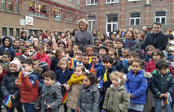 Queen Mathilde of Belgium visited the Sint-Guido/Sint-Pieter school in Anderlecht to learn about their mediation projects.