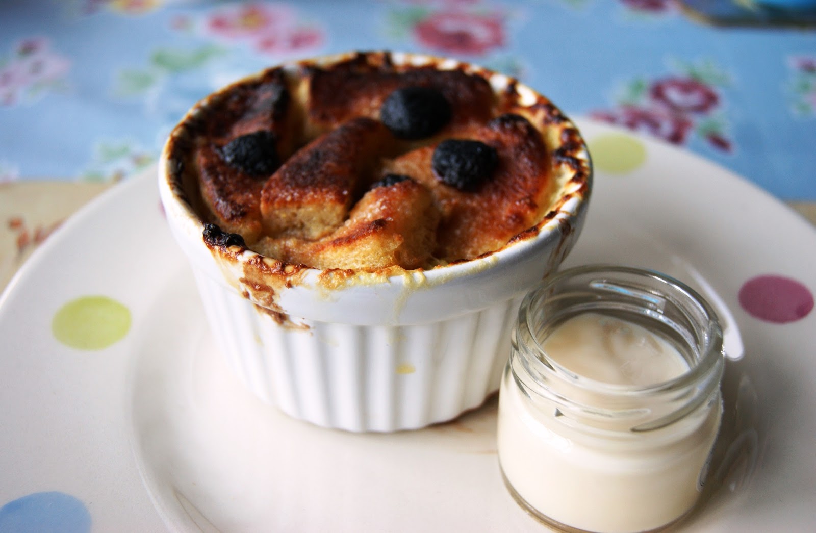Anne's Kitchen Rum & Chocolate Chunk Bread and Butter Puddings in under 10 minutes!