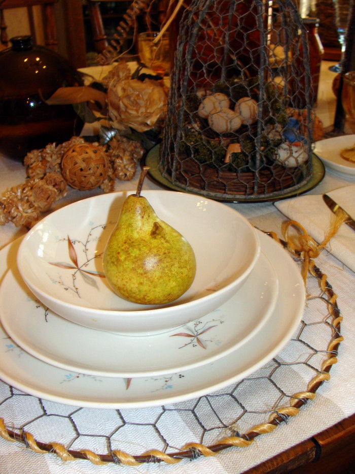 Timeless Treasures Chicken Wire Charger Tutorial