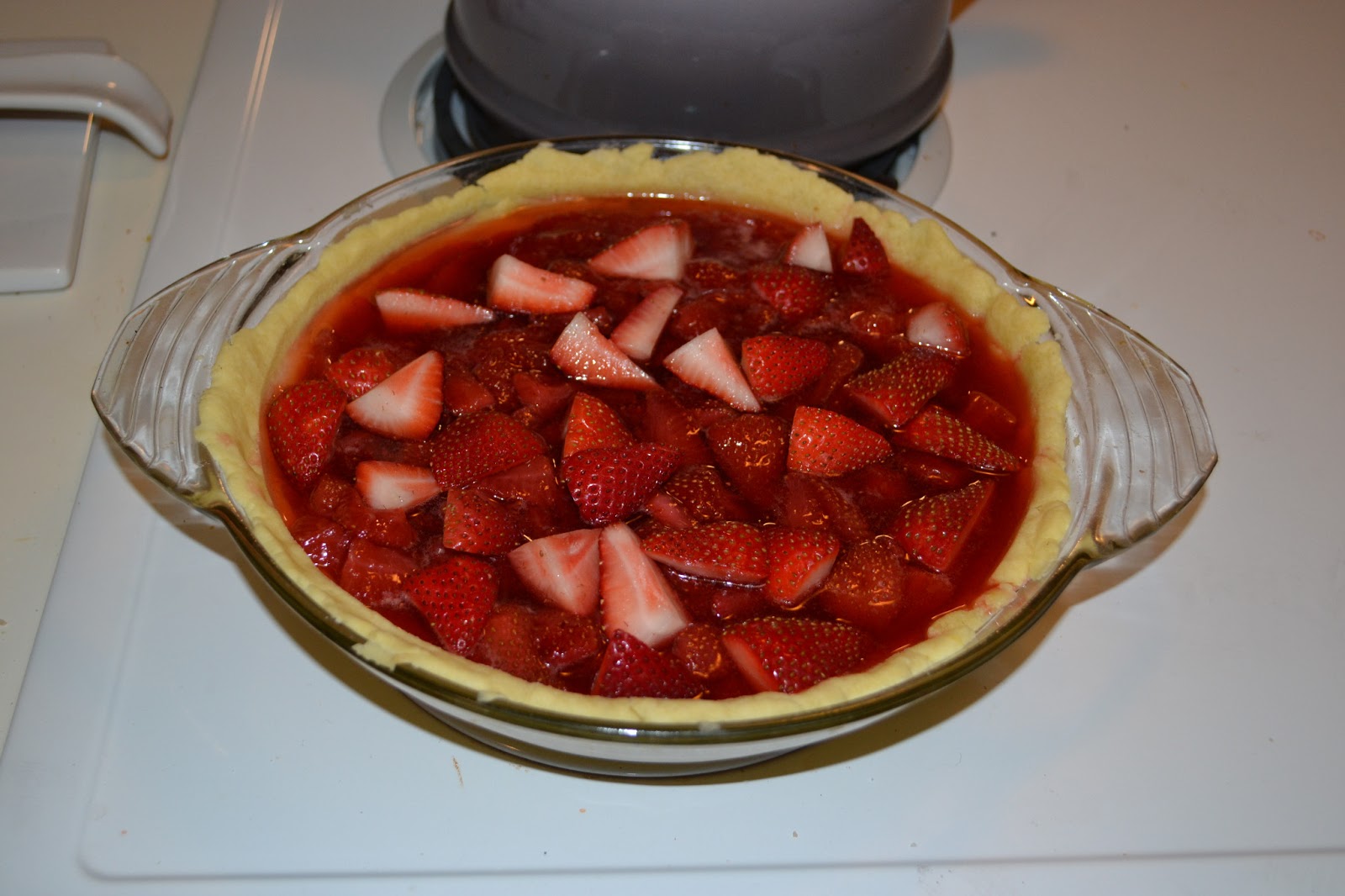Strawberry Pie Daring Bakers HezziD's Books and Cooks