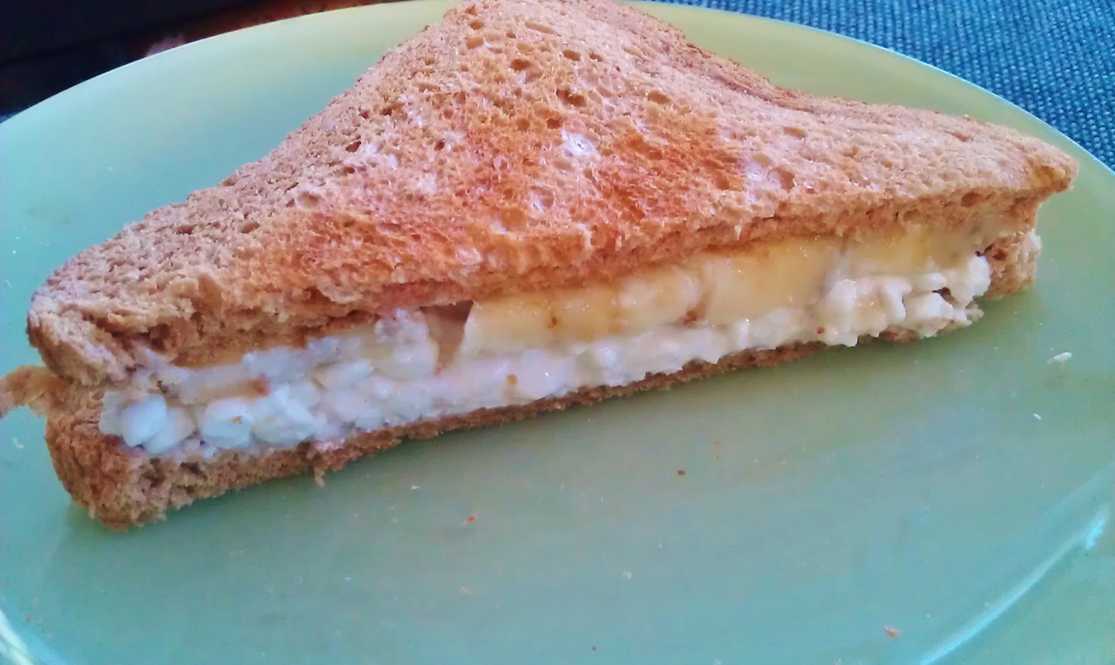 Food Diary Banana & Cottage Cheese Sandwich