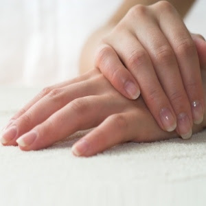 Peeling Nails? Here's 8 Reasons Why It's Happening