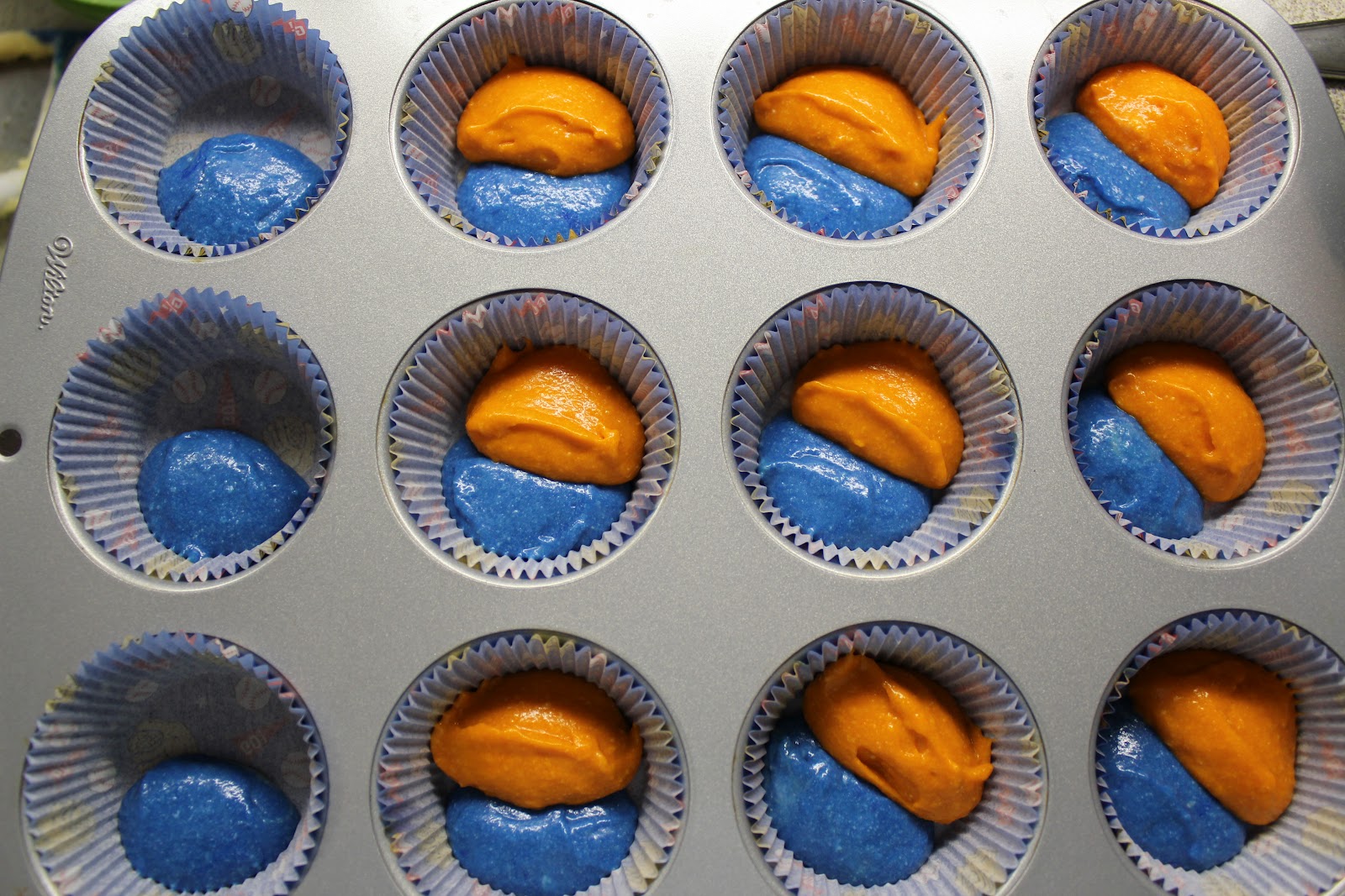 Little Kitchen (or New Hip) on the Prairie Batter Up! Colourful Cupcakes!