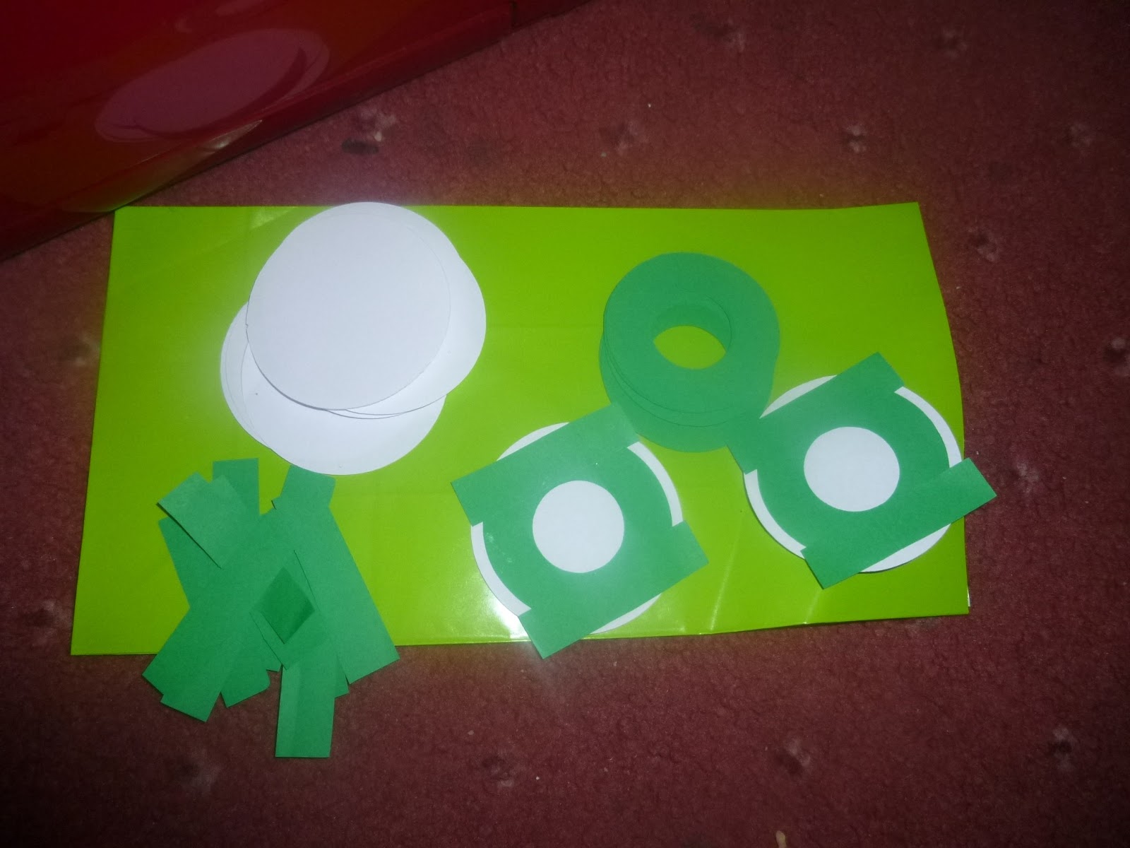 My Guide To Home Made Superhero Cricuting