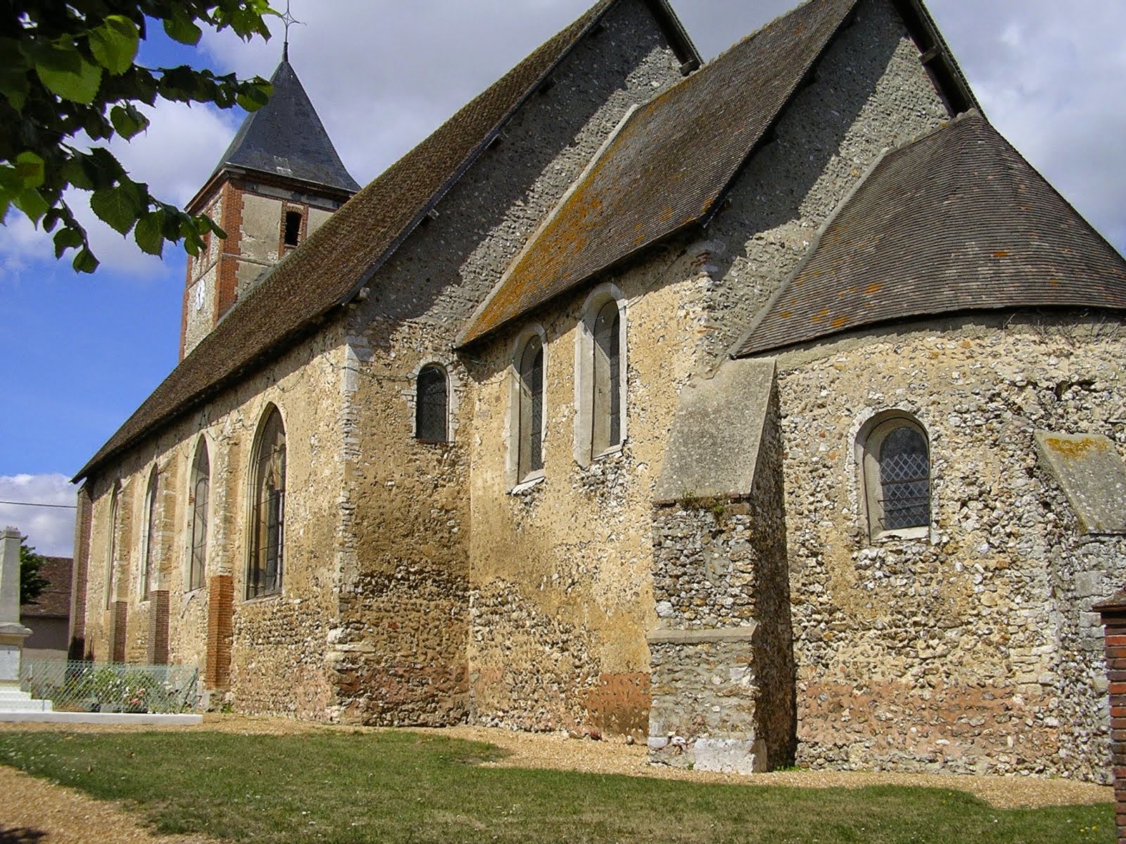 Eglise saint-Georges à Saint-Georges-Motel