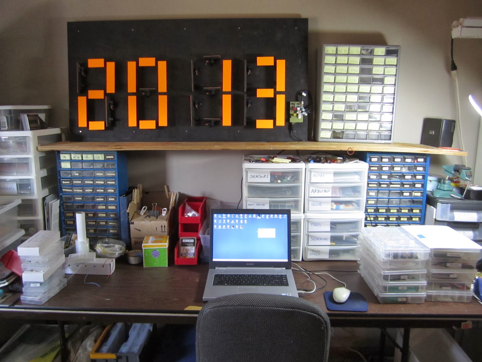 Servo Driven 7segment Display