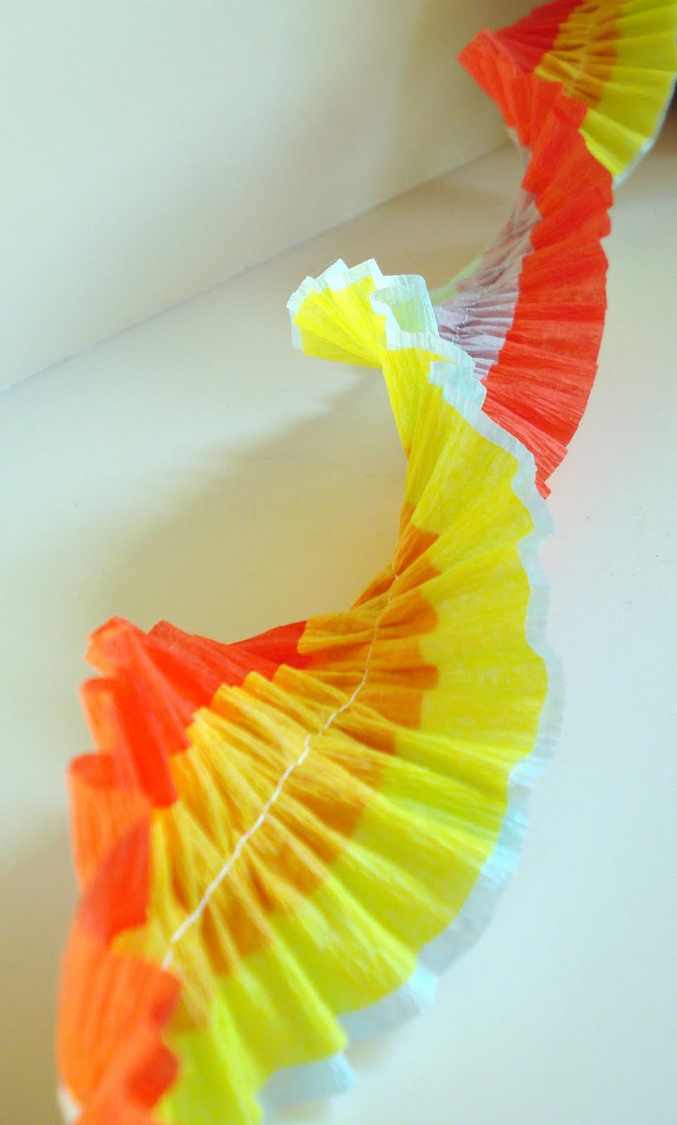 Two Tiny Birds Ruffled Rainbow Streamers