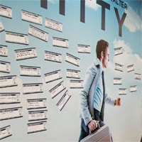 El muro de los sueños de Walter Mitty se llena de deseos variopintos. El muro de los sueños de Walter Mitty se llena de deseos variopintos.