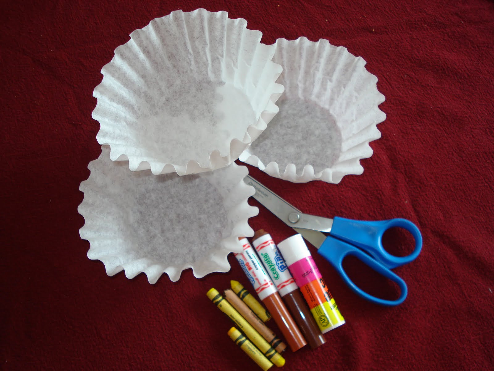 Confessions of a StayatHome Mom Coffee filter Sunflowers