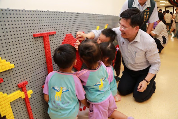 台中市政府表示,幼兒園應訂定緊急事件處理機制,按照預防、應變及復原等階段,檢討可採行措施。 台中市政府表示,幼兒園應訂定緊急事件處理機制,按照預防、應變及復原等階段,檢討可採行措施。