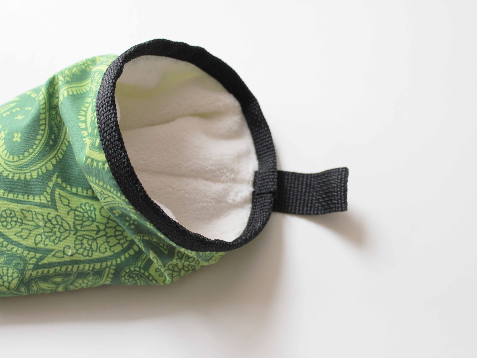 All Beta How to make a rock climbing chalk bag?