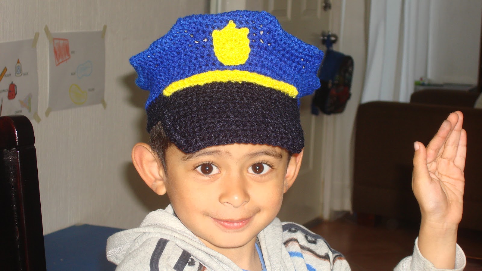 Mossita Bella Crochet y Tejido : Police Hat Crochet, Gorro de policía =0)