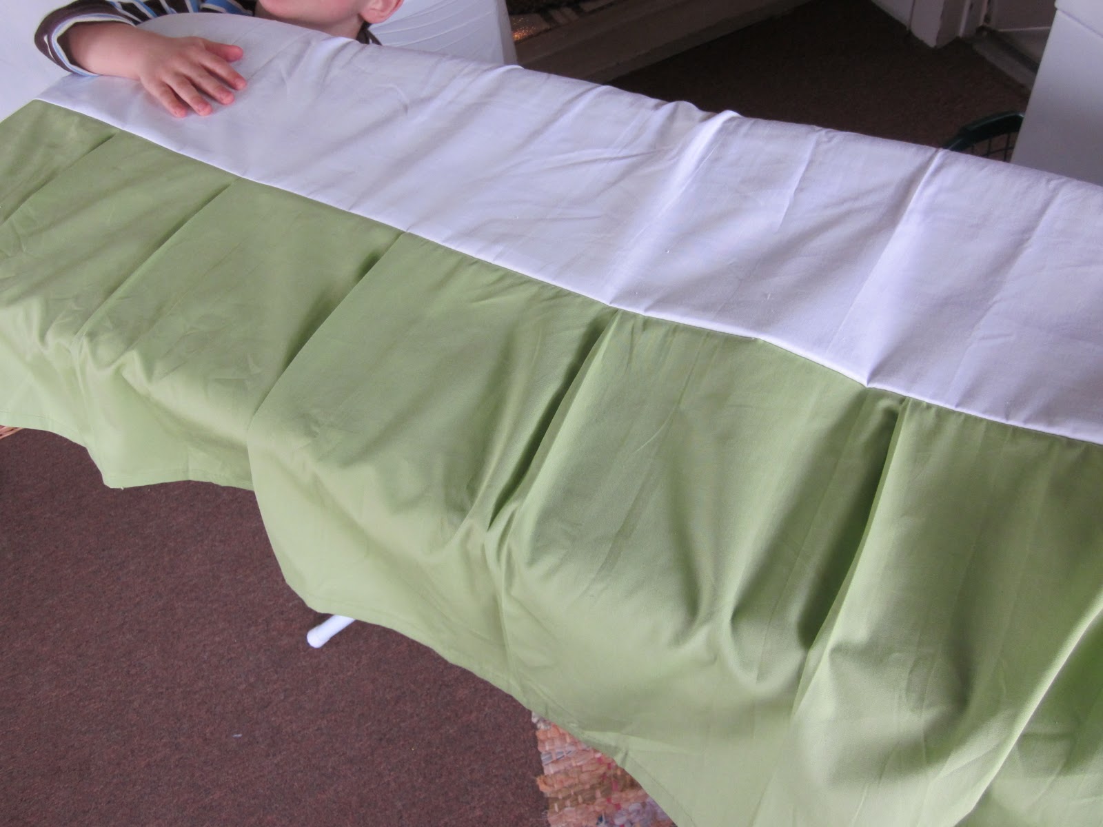 I make stuff attempting a dust ruffle