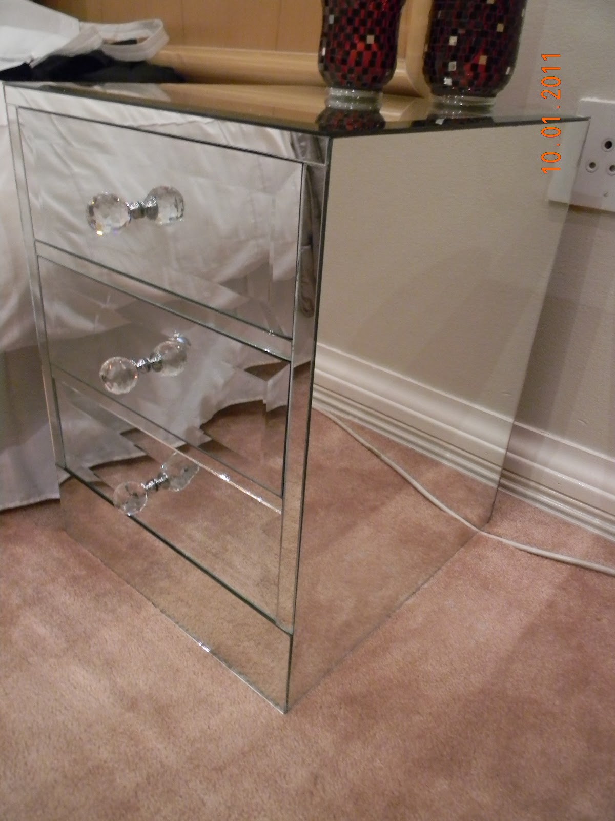 Custom Carpentry Mirrored Pedestals