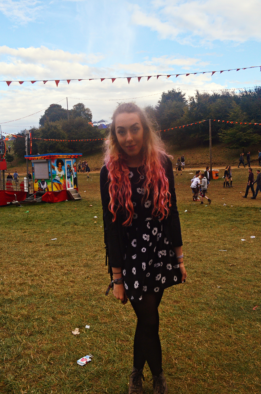 festival outfits with doc martens