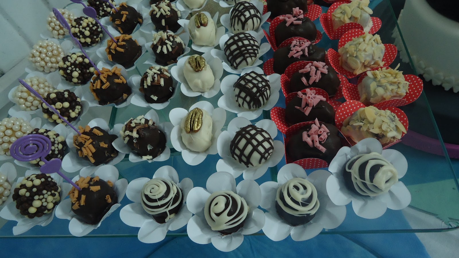 Marinês Tortas e Bolos Decorados com pasta americana ou chantilly, para